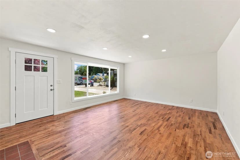 Property photo for 8417 121st Street Sw, Lakewood photo 8