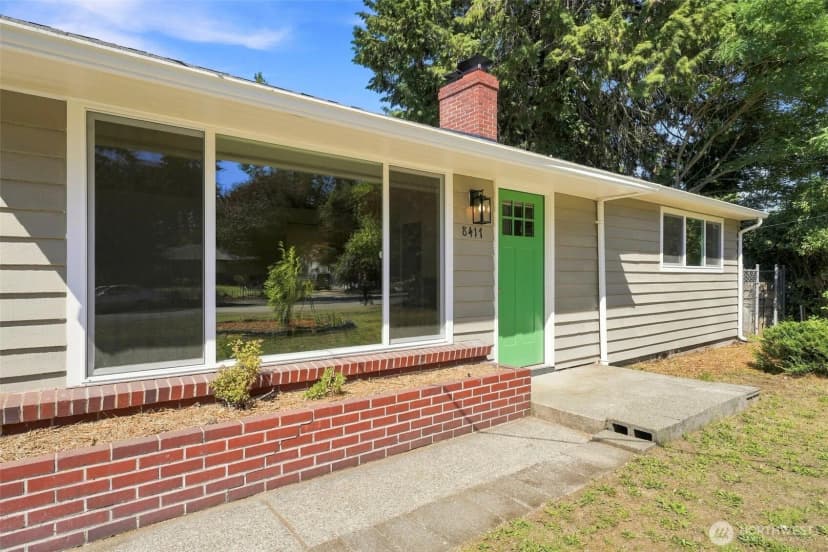 Property photo for 8417 121st Street Sw, Lakewood photo 3