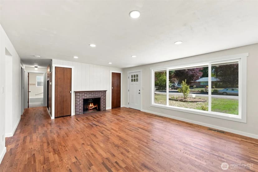 Property photo for 8417 121st Street Sw, Lakewood photo 6