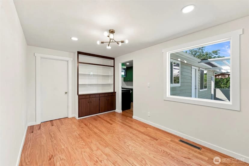 Property photo for 8417 121st Street Sw, Lakewood photo 9