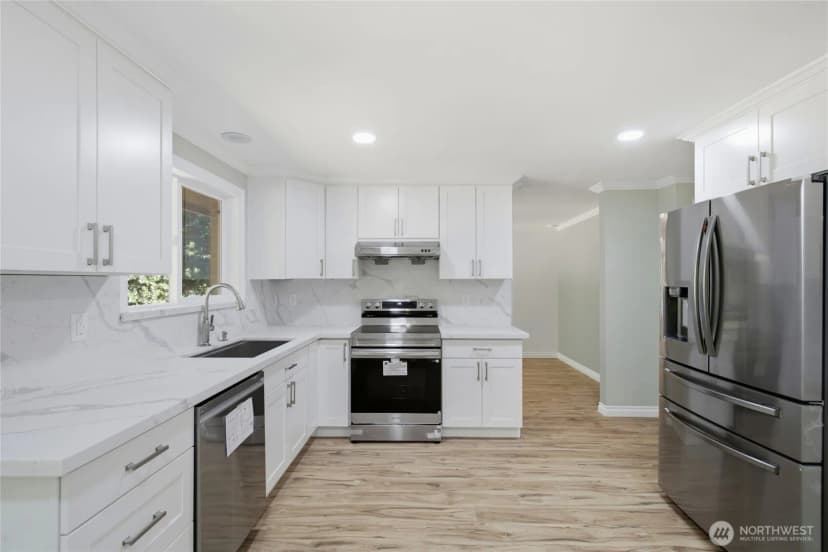 Property photo for 22212 105th Avenue Se, Kent photo 5