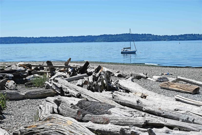 Property photo for 6400 Fauntleroy Way Sw, Seattle photo 33