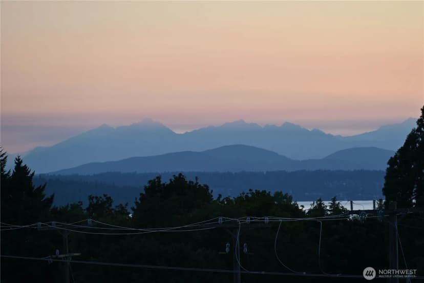 Property photo for 6400 Fauntleroy Way Sw, Seattle photo 34