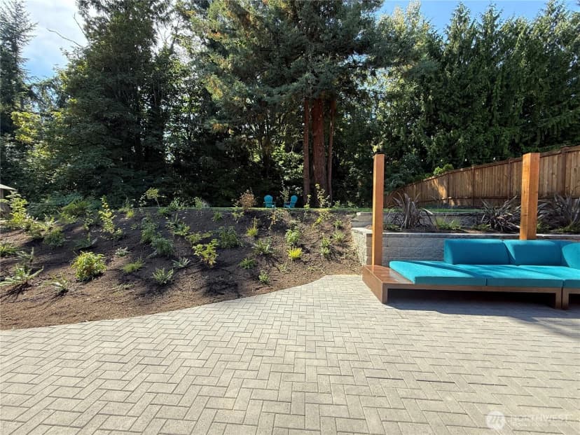 Property photo for 12631 94th Avenue Ne, Kirkland photo 26