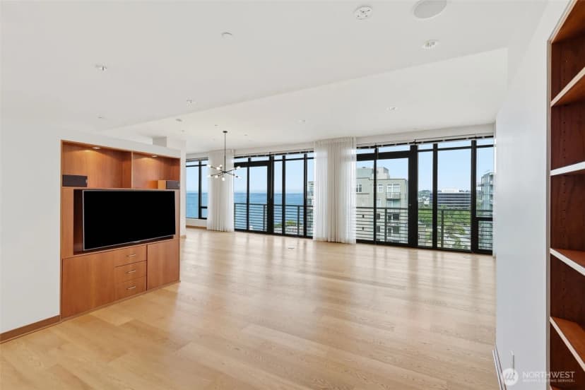 Property photo for 2716 Elliott Avenue #1204, Seattle photo 10