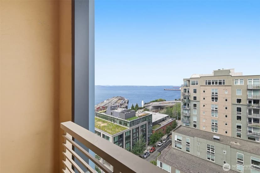 Property photo for 2716 Elliott Avenue #1204, Seattle photo 9