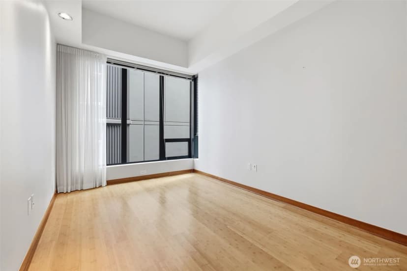 Property photo for 2716 Elliott Avenue #1204, Seattle photo 18