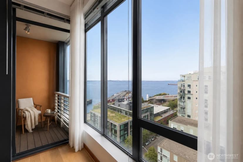 Property photo for 2716 Elliott Avenue #1204, Seattle photo 8