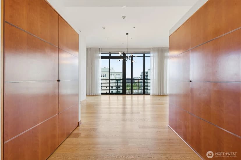 Property photo for 2716 Elliott Avenue #1204, Seattle photo 6