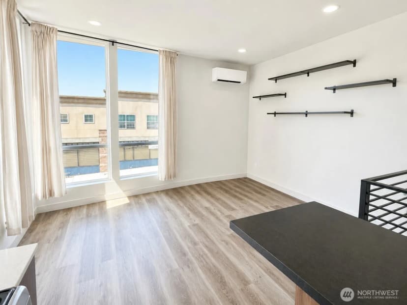 Property photo for 800 23rd Avenue S #c, Seattle photo 6