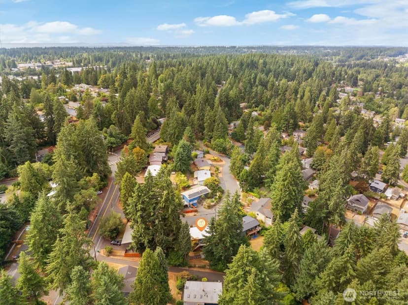 Property photo for 18416 16th Avenue Ne, Shoreline photo 35