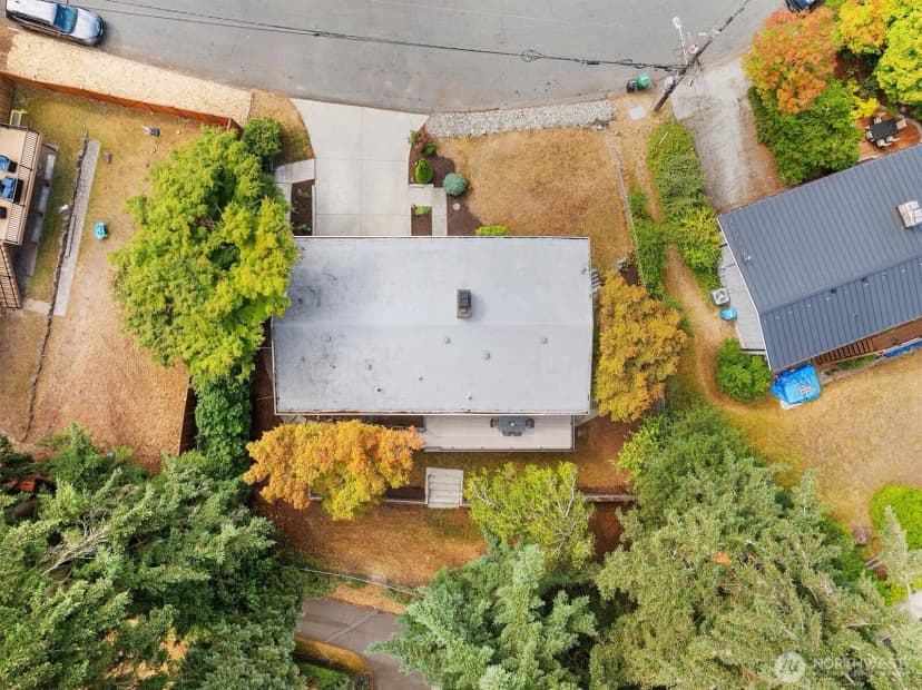 Property photo for 18416 16th Avenue Ne, Shoreline photo 34