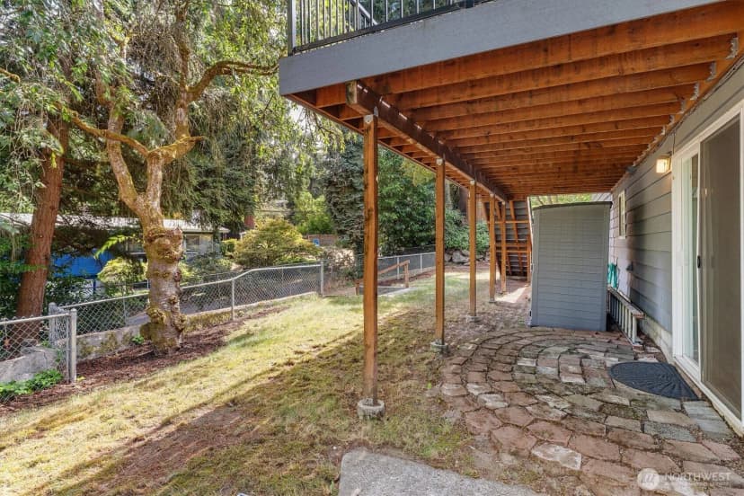 Property photo for 18416 16th Avenue Ne, Shoreline photo 28