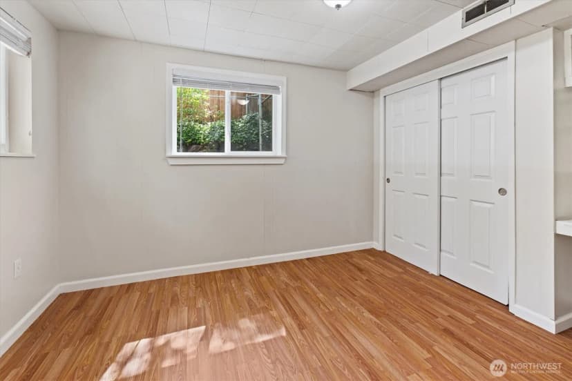Property photo for 18416 16th Avenue Ne, Shoreline photo 21