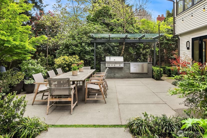 Property photo for 2017 Parkside Drive E, Seattle photo 32