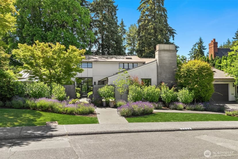 Property photo for 2017 Parkside Drive E, Seattle