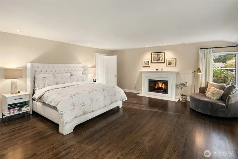 Property photo for 2017 Parkside Drive E, Seattle photo 26