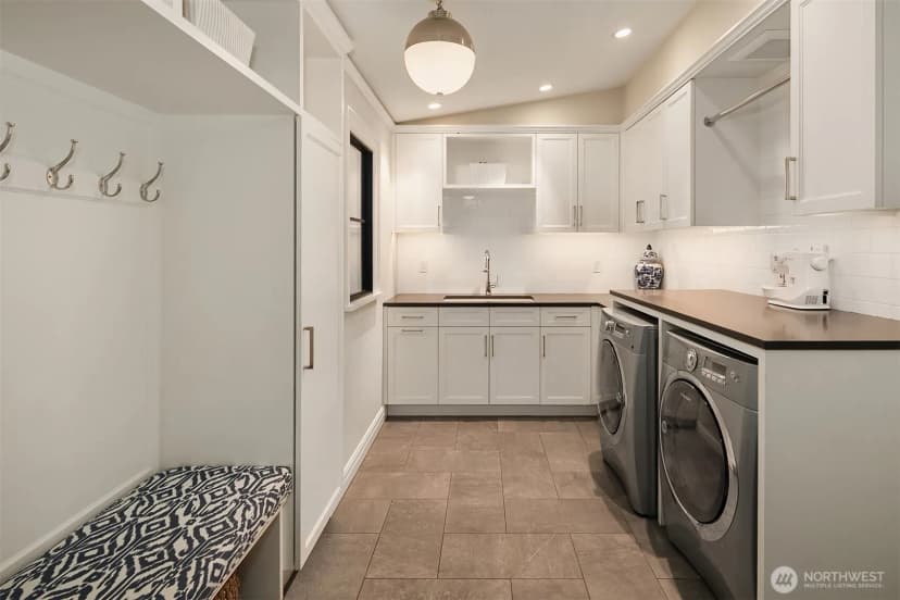 Property photo for 2017 Parkside Drive E, Seattle photo 18