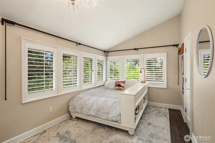 Property photo for 2017 Parkside Drive E, Seattle photo 24