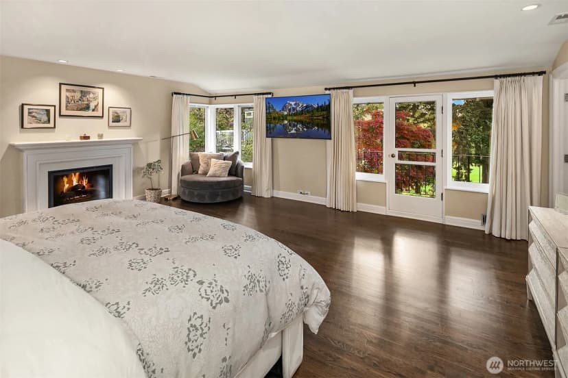 Property photo for 2017 Parkside Drive E, Seattle photo 25