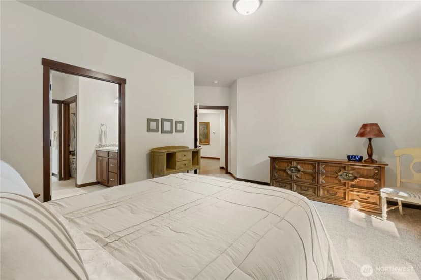 Property photo for 726 Twin Brooks Drive, Mount Vernon photo 16