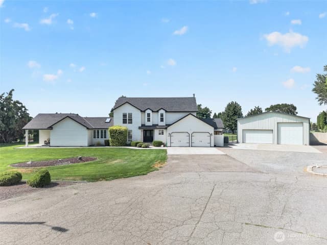 Property photo for 3803 Alderlake Court, West Richland