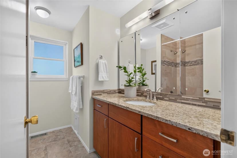 Property photo for 509 Nw 178th Place, Shoreline photo 19