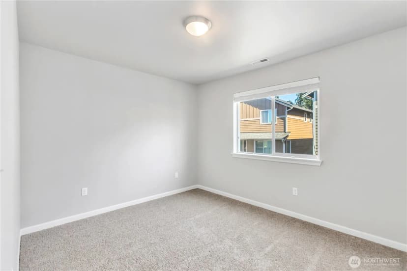 Property photo for 3824 Discovery Avenue Sw, Bremerton photo 21