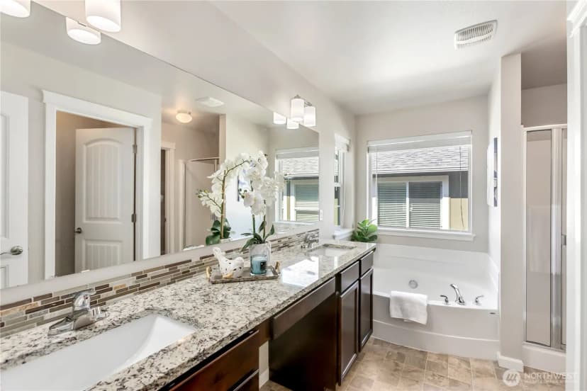 Property photo for 3824 Discovery Avenue Sw, Bremerton photo 18