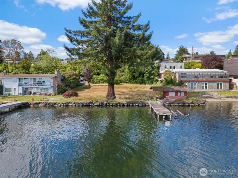 Property photo for 11136 Rainier Avenue S, Seattle photo 13
