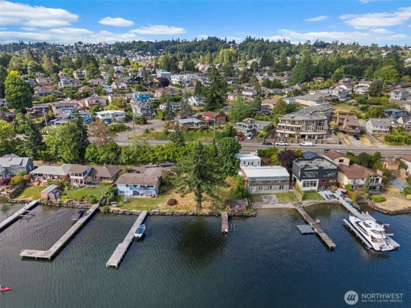 Property photo for 11136 Rainier Avenue S, Seattle photo 10