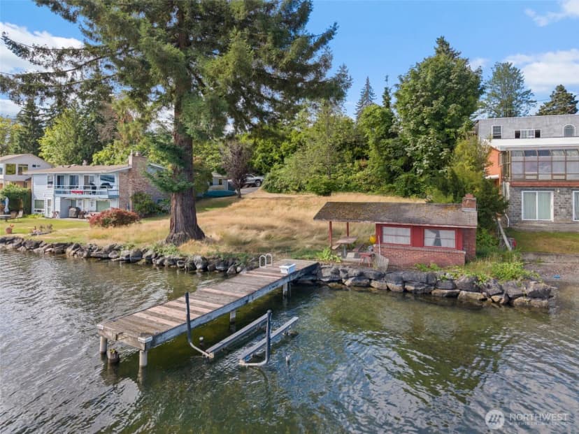 Property photo for 11136 Rainier Avenue S, Seattle photo 12