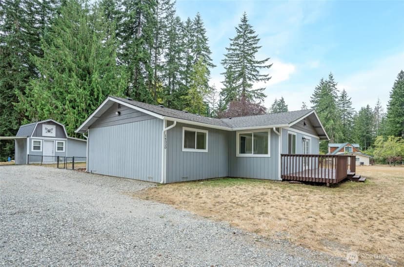 Property photo for 14520 254th Street E, Graham photo 31