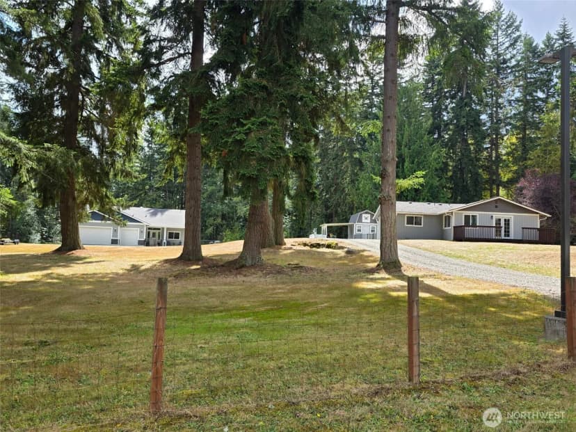 Property photo for 14520 254th Street E, Graham