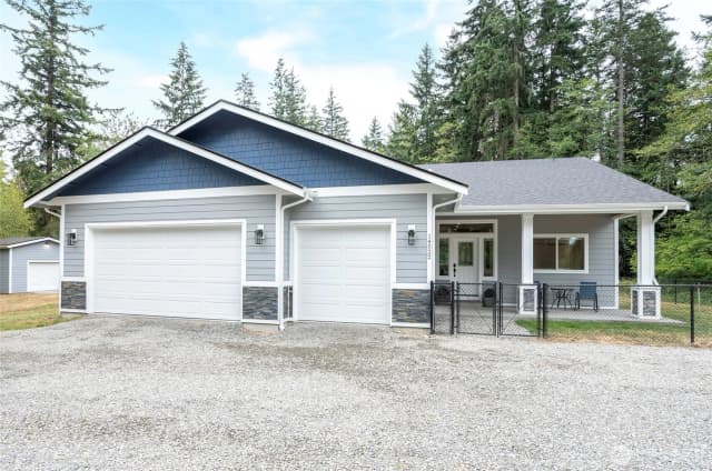 Property photo for 14520 254th Street E, Graham photo 2