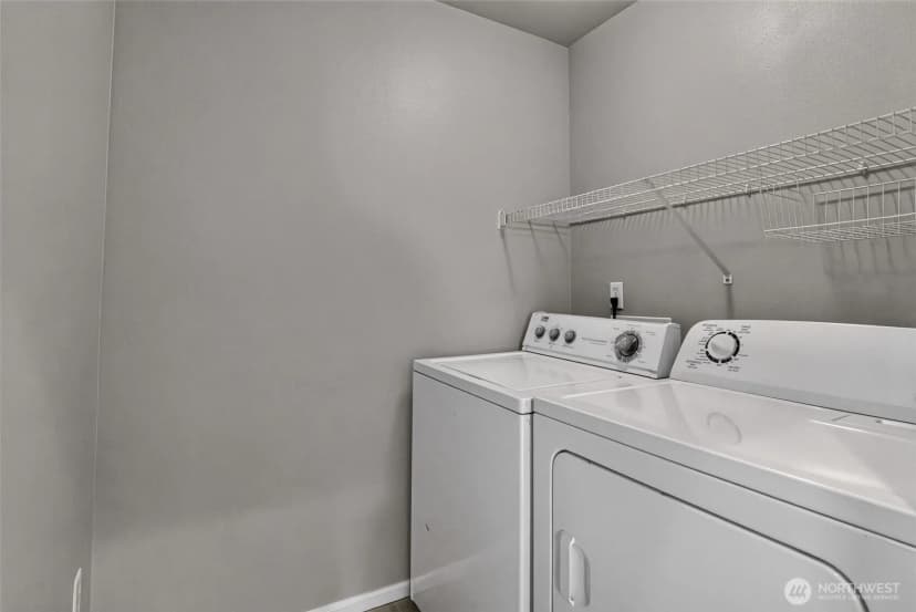 Property photo for 5831 Pennsylvania Street Se, Lacey photo 17