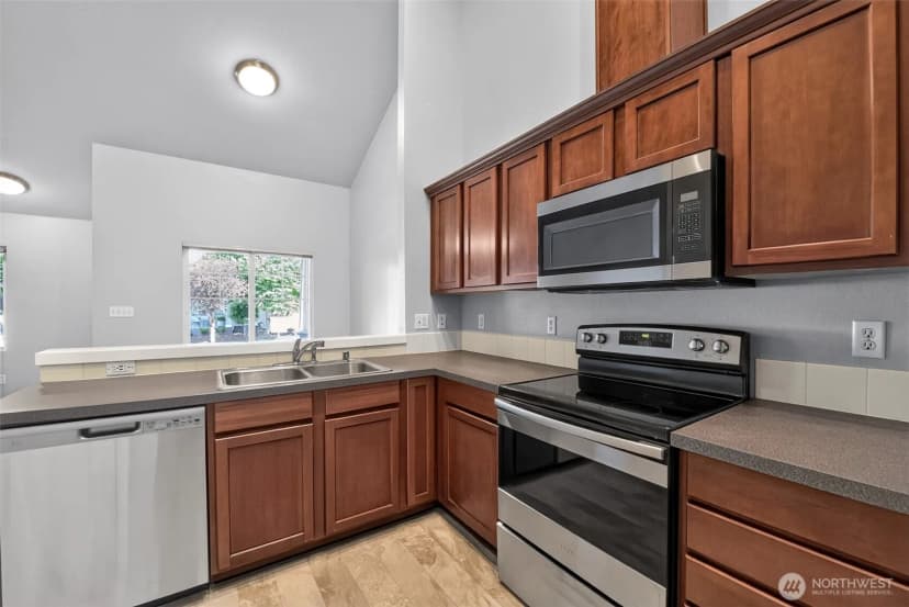Property photo for 5831 Pennsylvania Street Se, Lacey photo 13