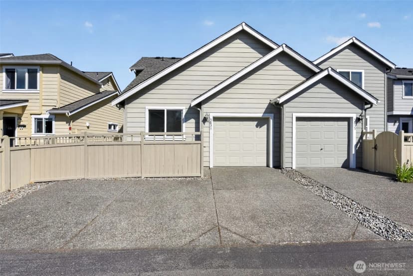 Property photo for 5831 Pennsylvania Street Se, Lacey photo 4
