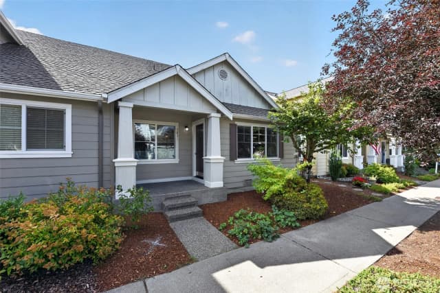 Property photo for 5831 Pennsylvania Street Se, Lacey photo 2