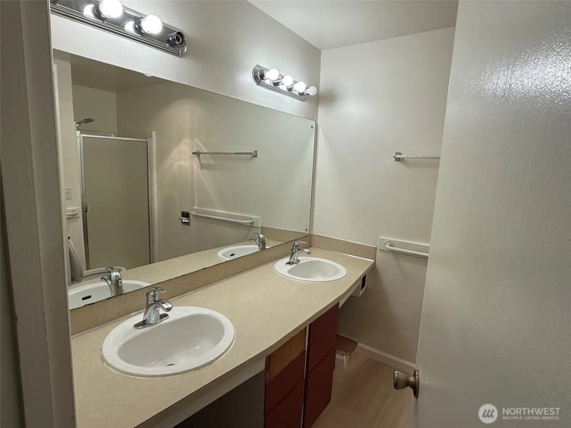Property photo for 15109 Se Newport Way, Bellevue photo 8