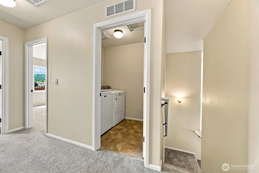 Property photo for 1404 Daffodil Avenue Ne, Orting photo 18