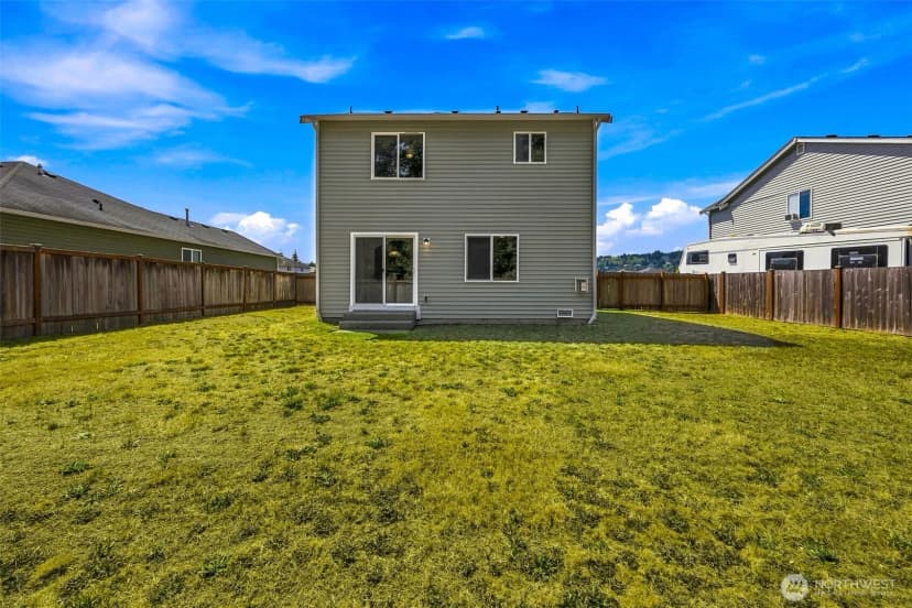 Property photo for 1404 Daffodil Avenue Ne, Orting photo 21