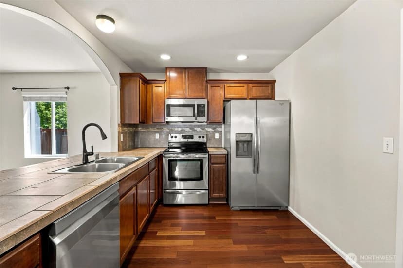 Property photo for 1404 Daffodil Avenue Ne, Orting photo 7