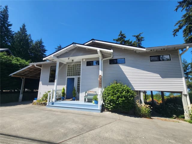 Property photo for 2426 Eastpoint Drive, Langley photo 3