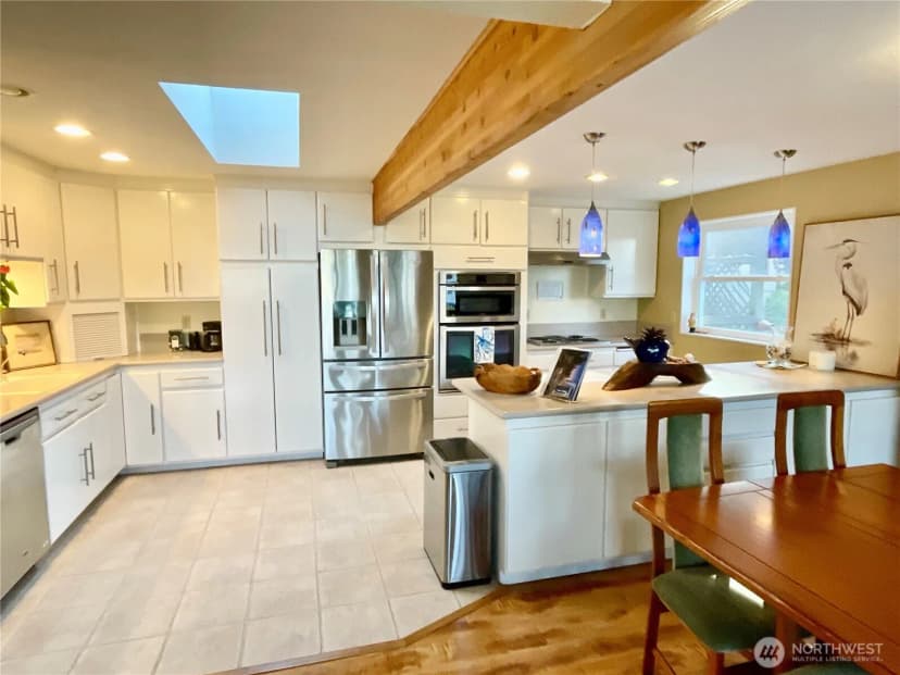 Property photo for 2426 Eastpoint Drive, Langley photo 11