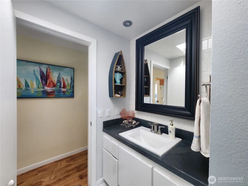 Property photo for 2426 Eastpoint Drive, Langley photo 18
