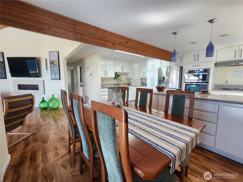 Property photo for 2426 Eastpoint Drive, Langley photo 14