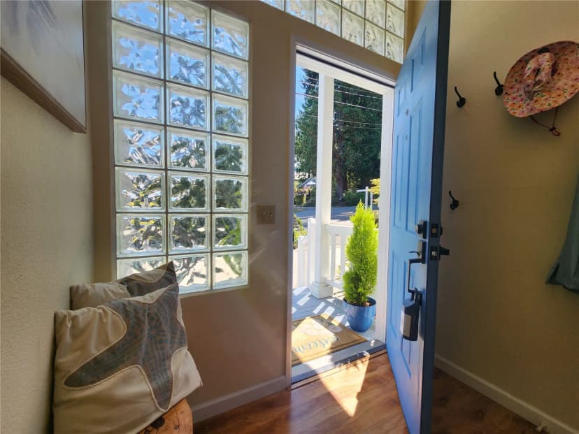 Property photo for 2426 Eastpoint Drive, Langley photo 5