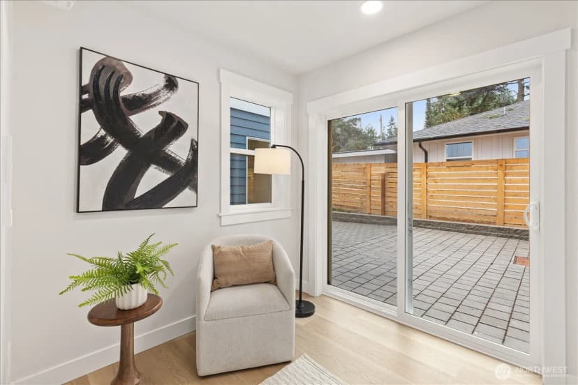 Property photo for 14308 B Roslyn Place N, Seattle photo 17
