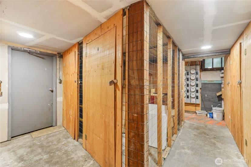 Property photo for 2634 Franklin Avenue E #304, Seattle photo 12